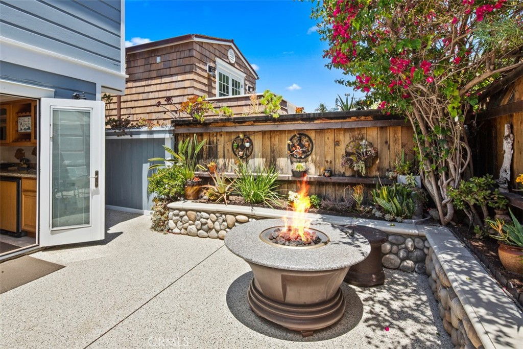 181 SUNSET Terrace, Laguna Beach CA 92651 - photo 17