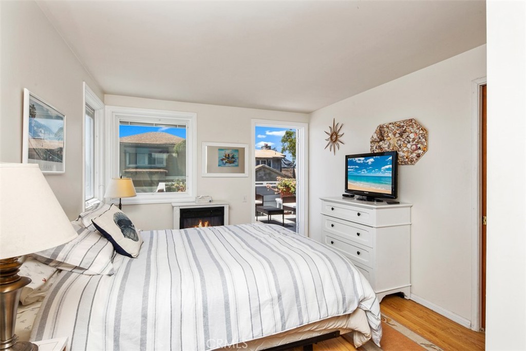 Queen Bed First Level - 181 SUNSET Terrace, Laguna Beach CA 92651 - photo 30