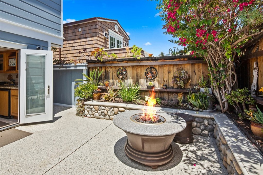 181 SUNSET Terrace, Laguna Beach CA 92651 - photo 17