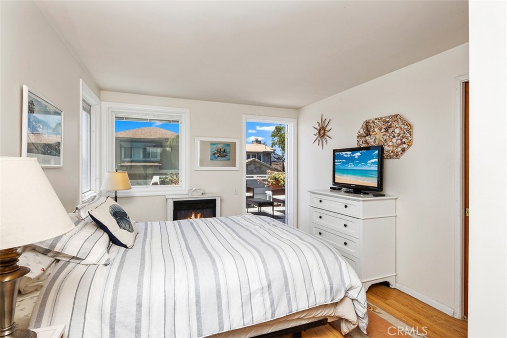 Queen Bed First Level - 181 SUNSET Terrace, Laguna Beach CA 92651 - photo 30