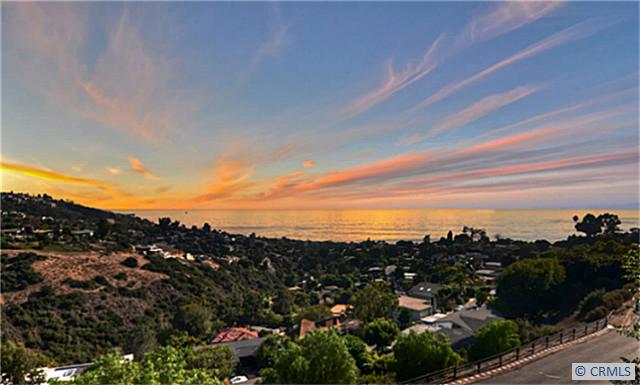 Beautiful unobstructed ocean and sunset views. - 1814 RIM ROCK CANYON Road, Laguna Beach CA 92651 - photo 1