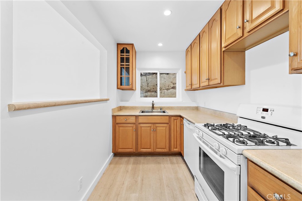 182 Cliff Drive, Laguna Beach CA 92651 - photo 6