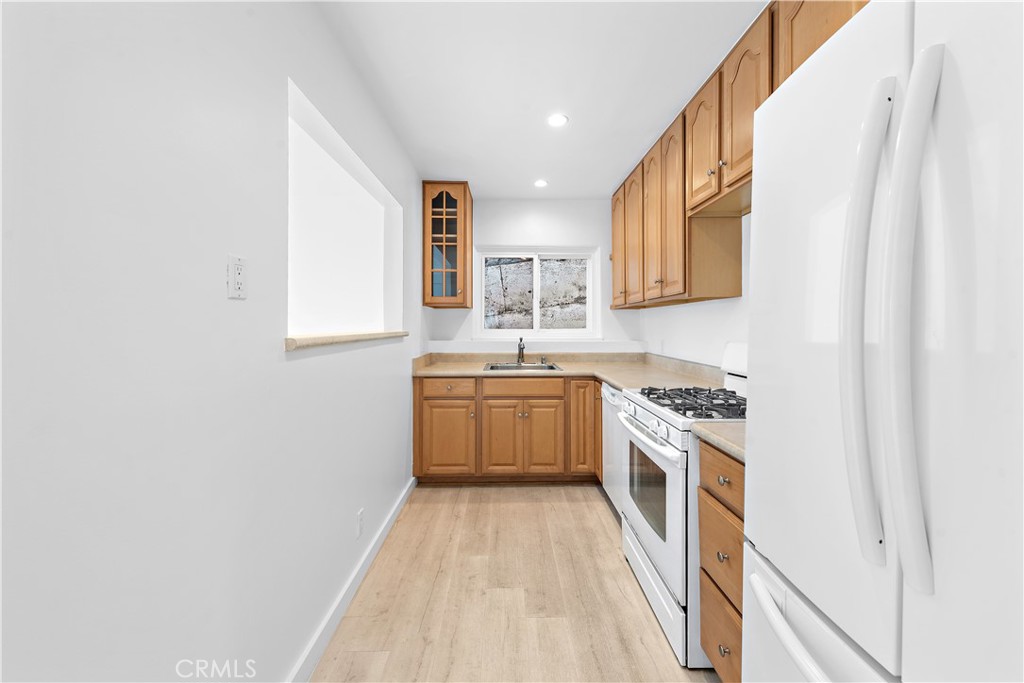 182 Cliff Drive, Laguna Beach CA 92651 - photo 8