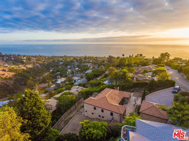 1863 TEMPLE HILLS Drive, Laguna Beach CA 92651 - photo 1
