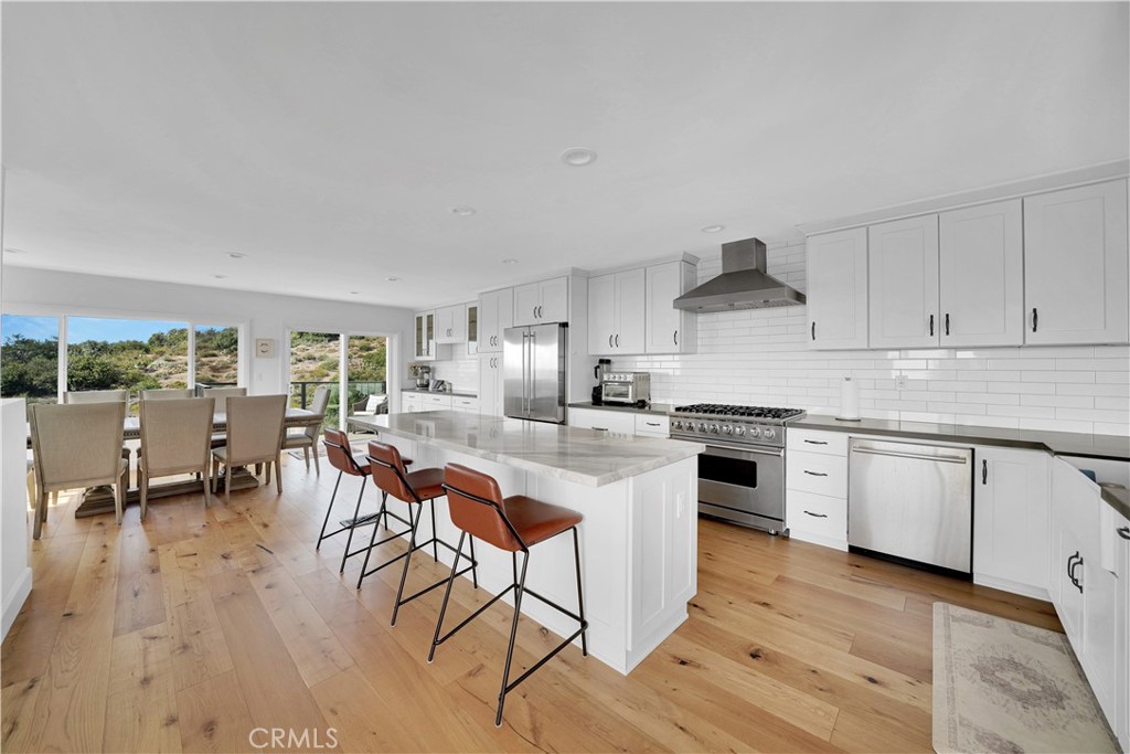 1884 Del Mar Avenue, Laguna Beach CA 92651 - photo 1