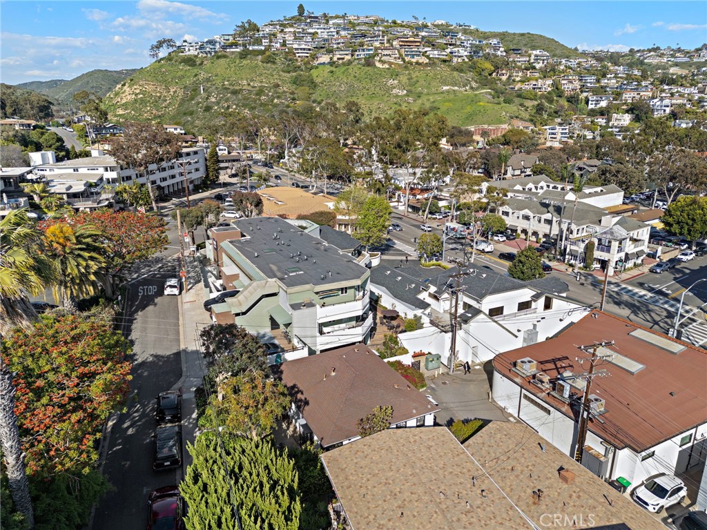 189 Lower Cliff Drive, Laguna Beach CA 92651 - photo 20
