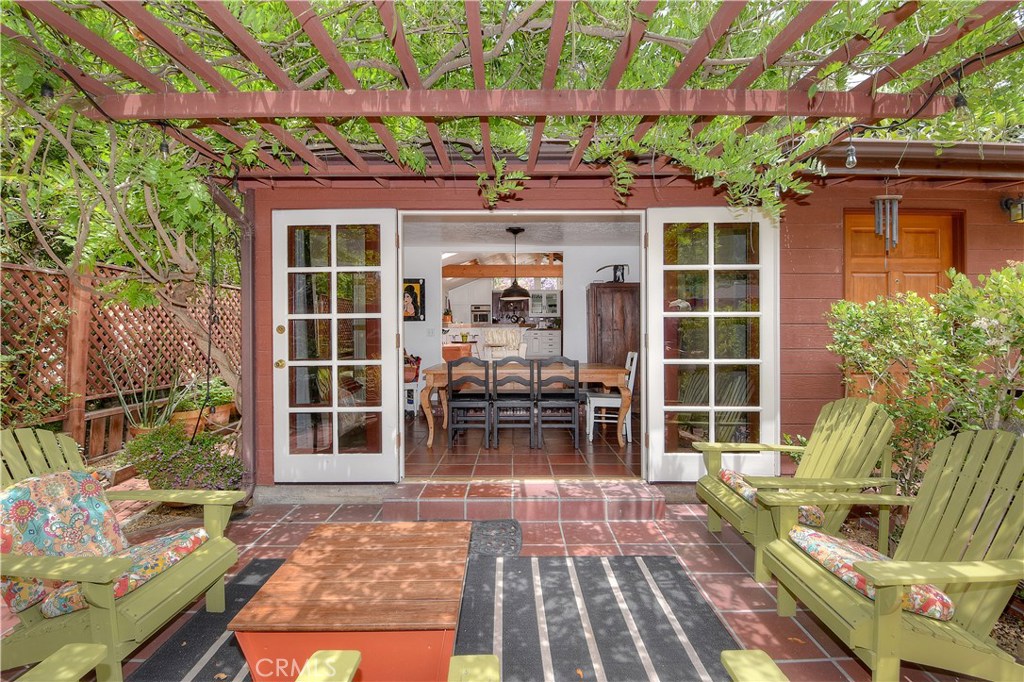 190 Canyon Acres Drive, Laguna Beach CA 92651 - photo 1