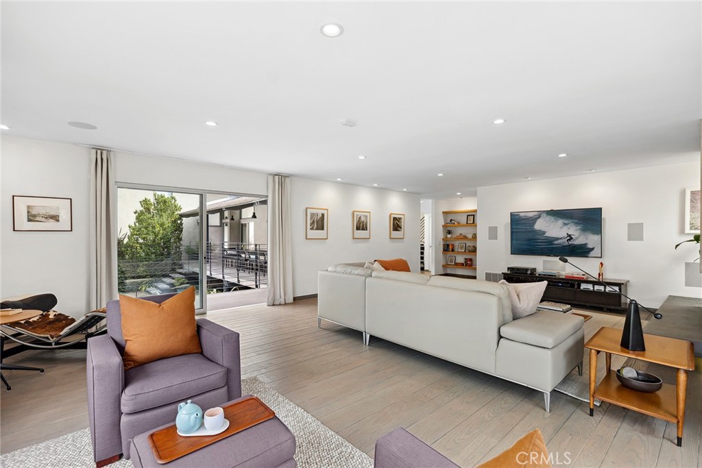 1900 Catalina Street, Laguna Beach CA 92651 - photo 19