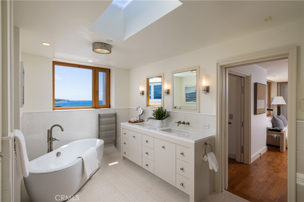 1901 Ocean Way, Laguna Beach CA 92651 - photo 32