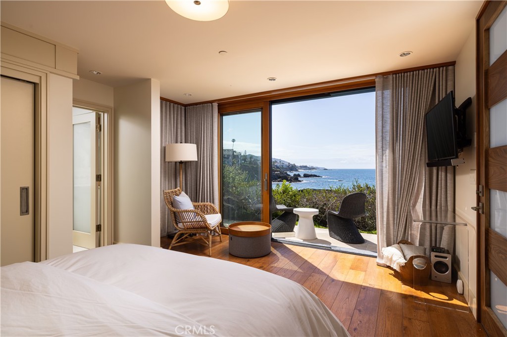 1901 Ocean Way, Laguna Beach CA 92651 - photo 38