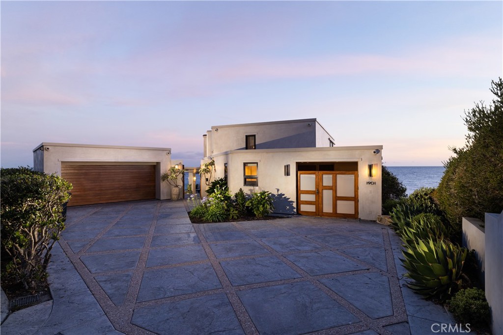 3 car garage with 5 car drvieway - 1901 Ocean Way, Laguna Beach CA 92651 - photo 47