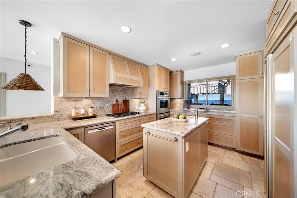 1907 Ocean Way, Laguna Beach CA 92651 - photo 35