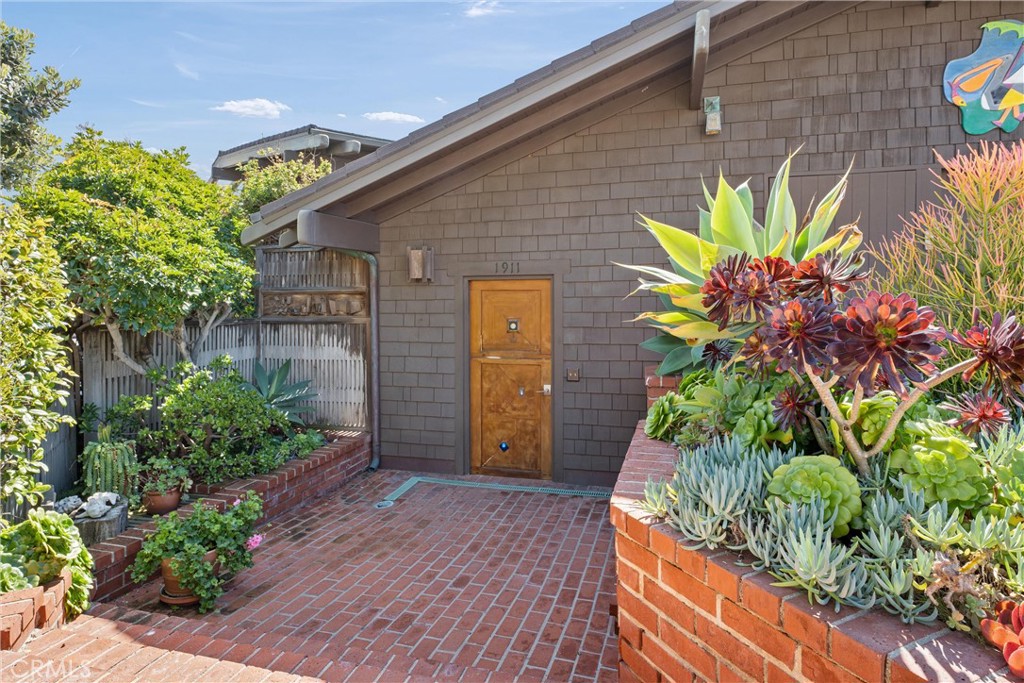1911 Ocean Way, Laguna Beach CA 92651 - photo 4