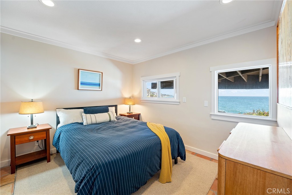 1911 Ocean Way, Laguna Beach CA 92651 - photo 32
