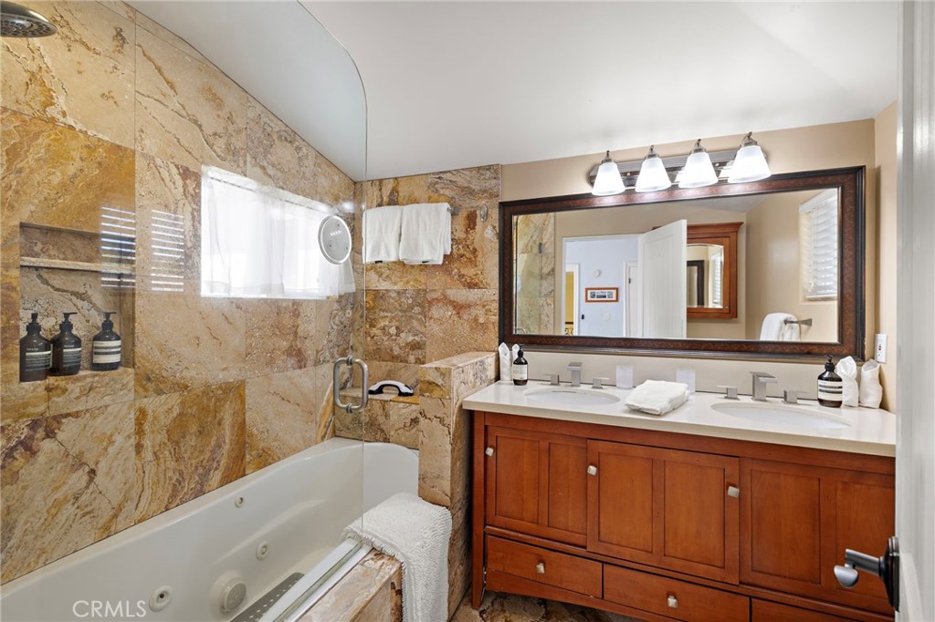1953 S Coast Highway, Laguna Beach CA 92651 - photo 31