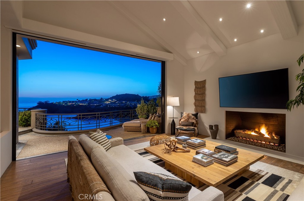 199 Emerald Bay, Laguna Beach CA 92651 - photo 8