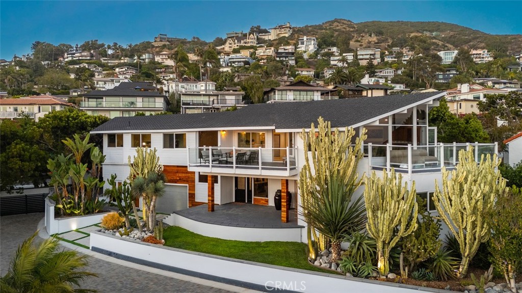 2 Camel Point, Laguna Beach CA 92651 - photo 4