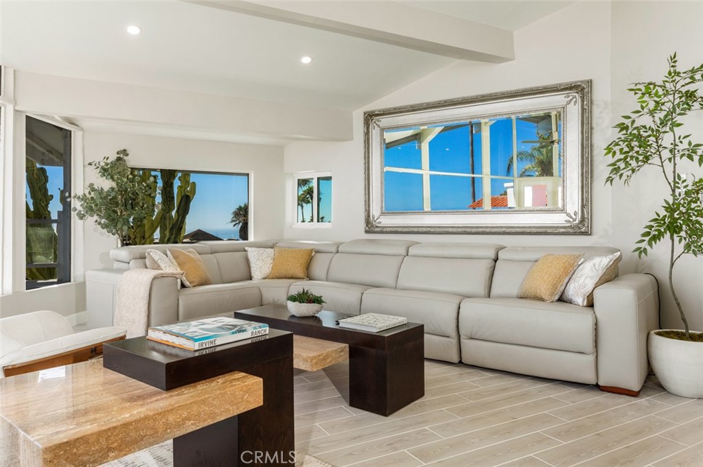 2 Camel Point, Laguna Beach CA 92651 - photo 8