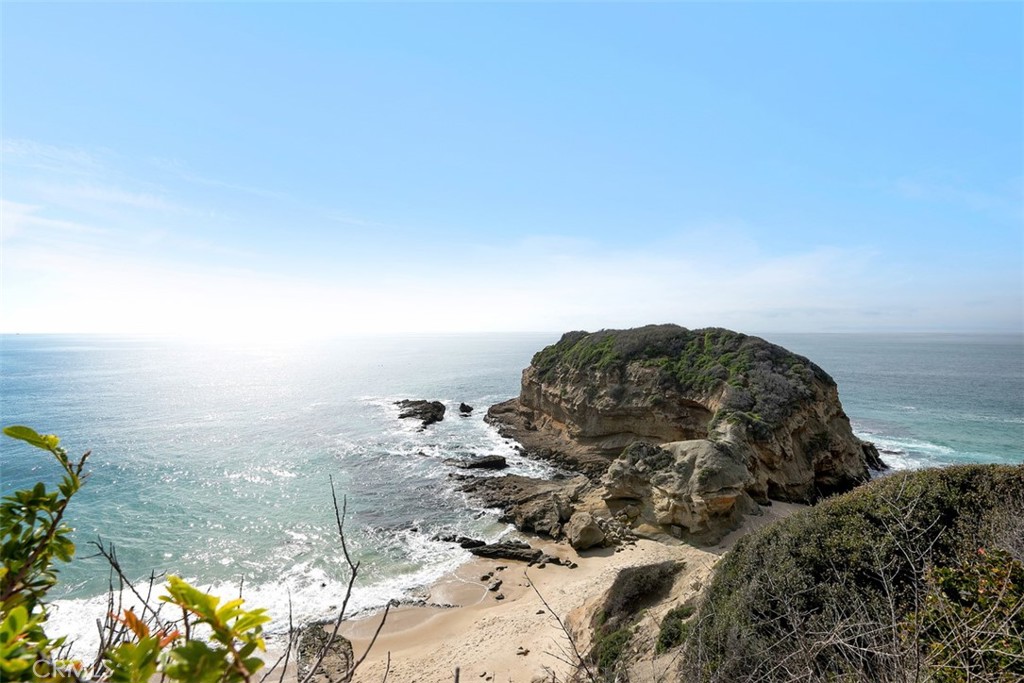 2 N Alta Mira Road, Laguna Beach CA 92651 - photo 41