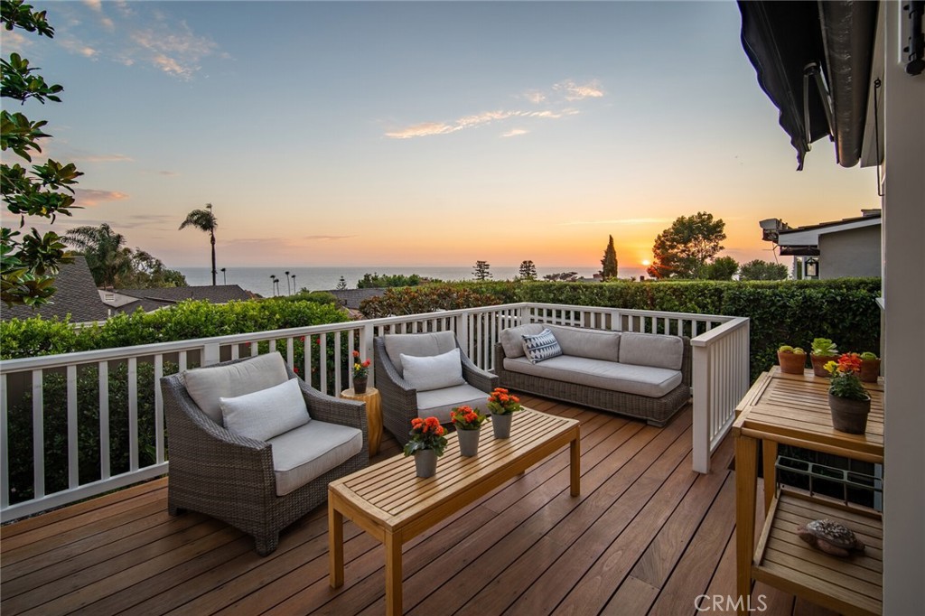 Ocean view deck perfect for sunsets! - 2 N Encino, Laguna Beach CA 92651 - photo 1