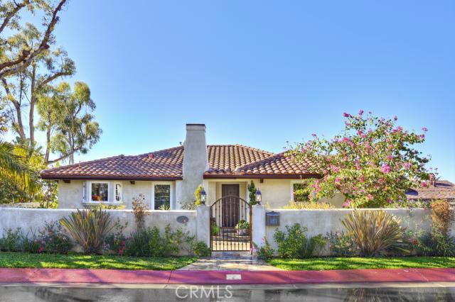 2 N Stonington Road, Laguna Beach CA 92651 - photo 1