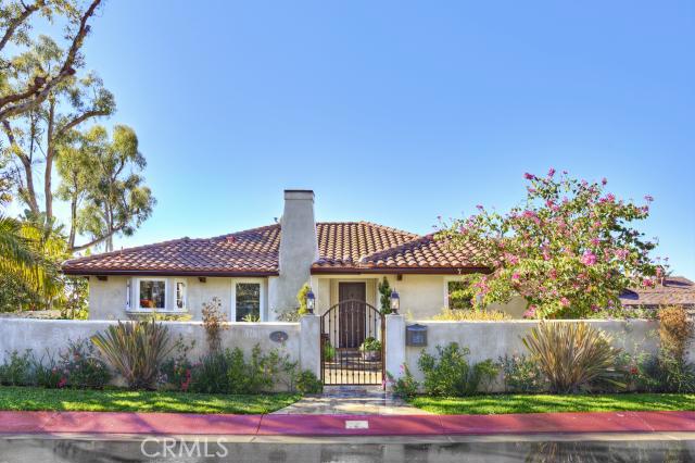 2 N Stonington Road, Laguna Beach CA 92651 - photo 1