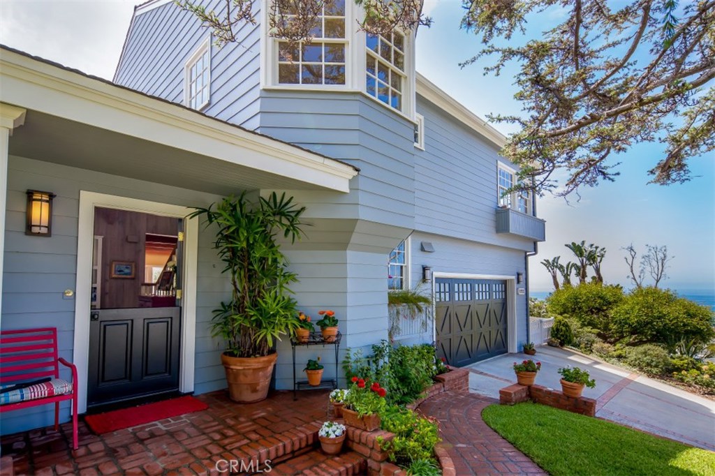 2 S Vista De Catalina, Laguna Beach CA 92651 - photo 1