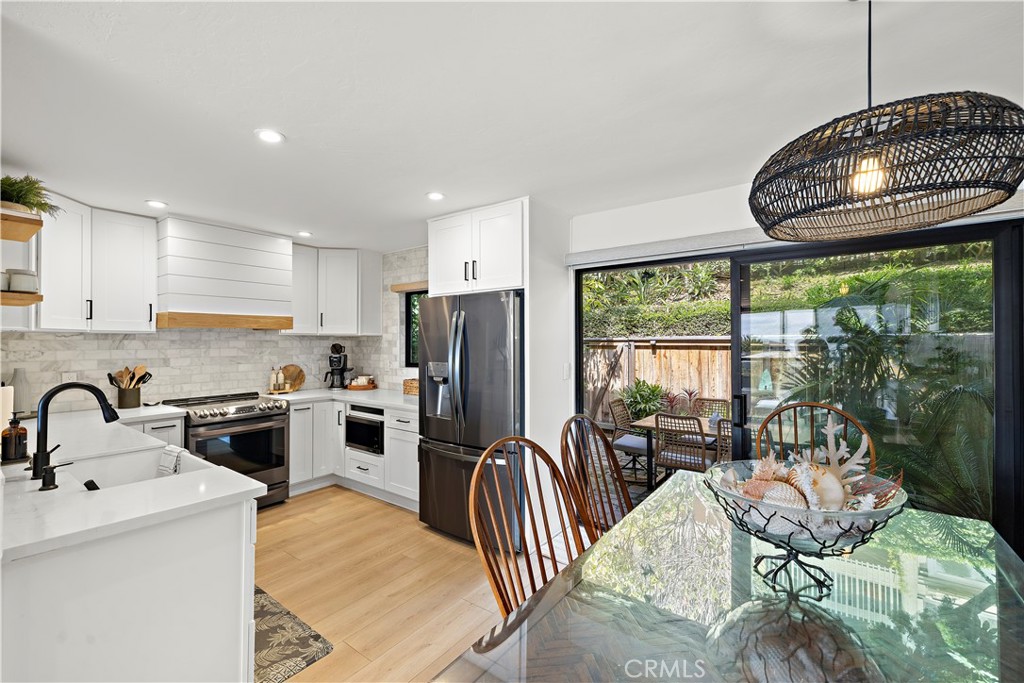 kitchen - 20 Blue Lagoon, Laguna Beach CA 92651 - photo 5