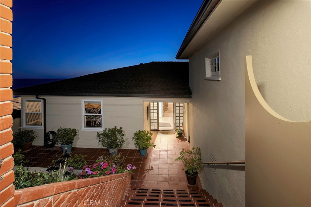 20 Lagunita Drive, Laguna Beach CA 92651 - photo 16