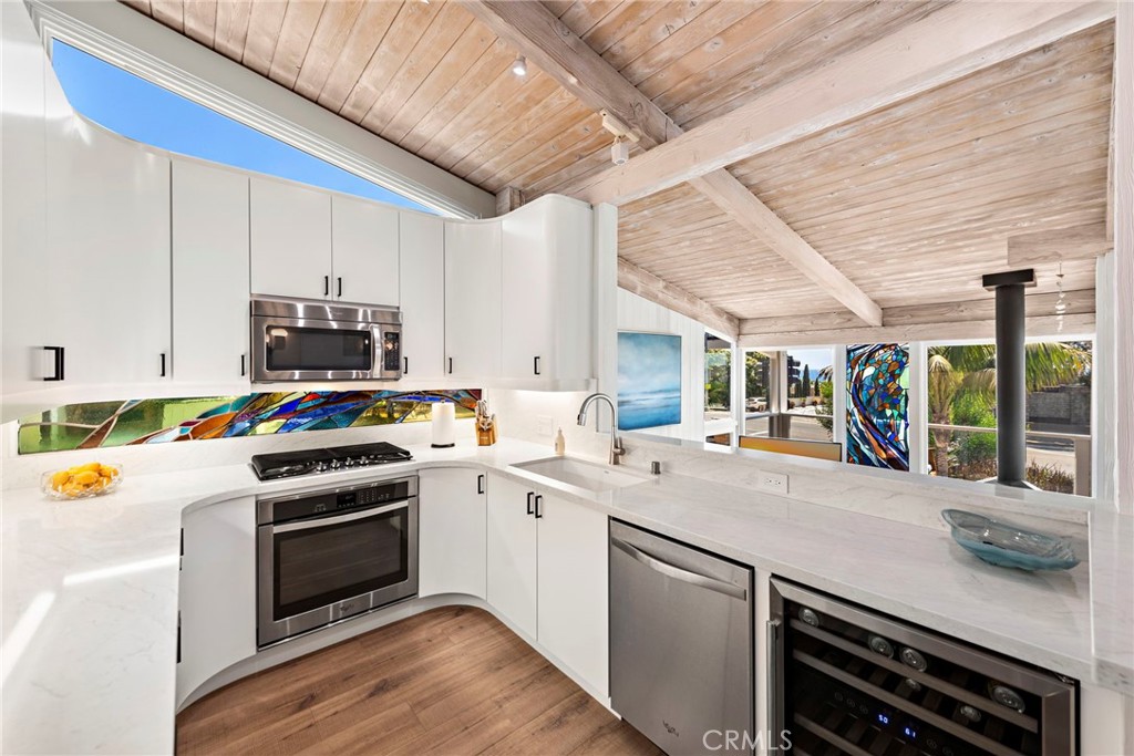 201 Nyes Place, Laguna Beach CA 92651 - photo 5