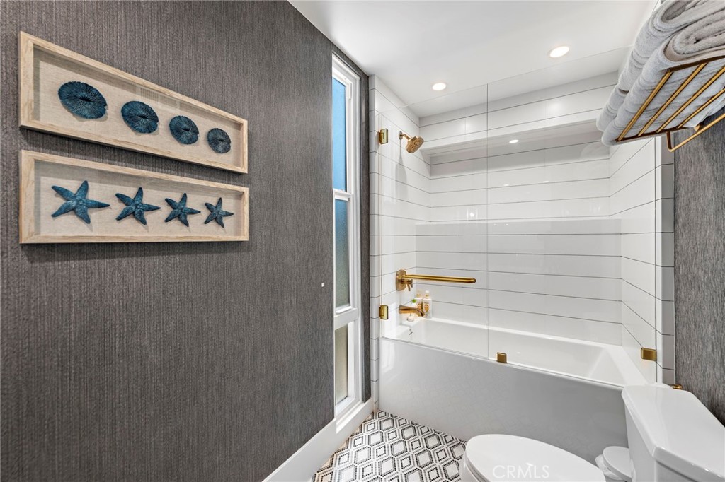 201 Nyes Place, Laguna Beach CA 92651 - photo 18