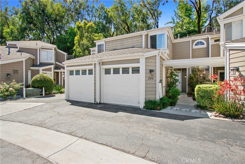 203 Santa Rosa Ct, Laguna Beach CA 92651 - photo 1