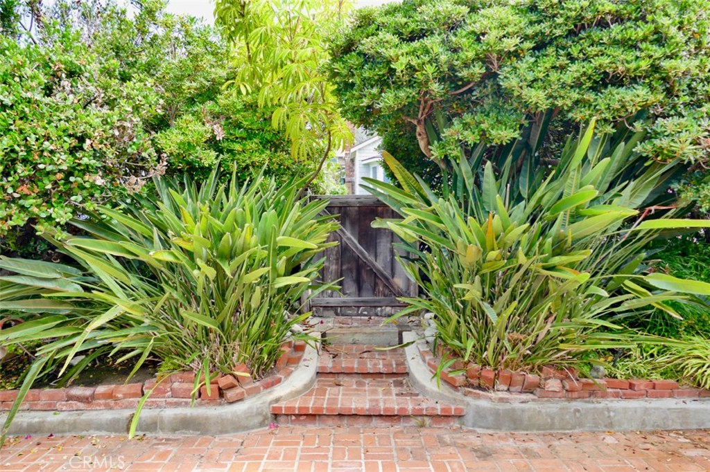 2035 Catalina, Laguna Beach CA 92651 - photo 1