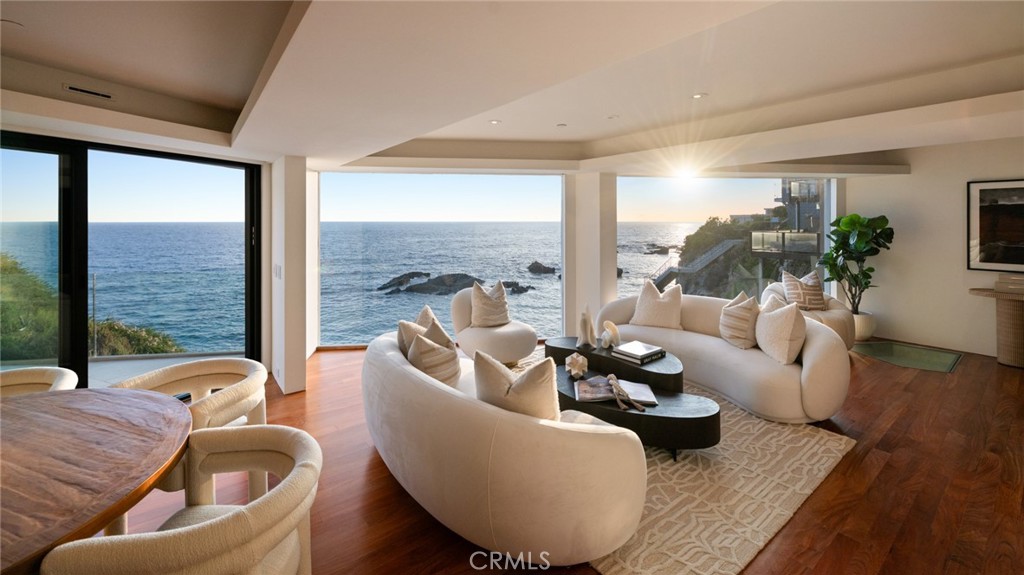 2049 Ocean Way, Laguna Beach CA 92651 - photo 6