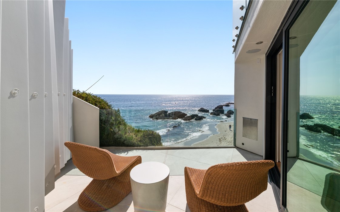 2049 Ocean Way, Laguna Beach CA 92651 - photo 9