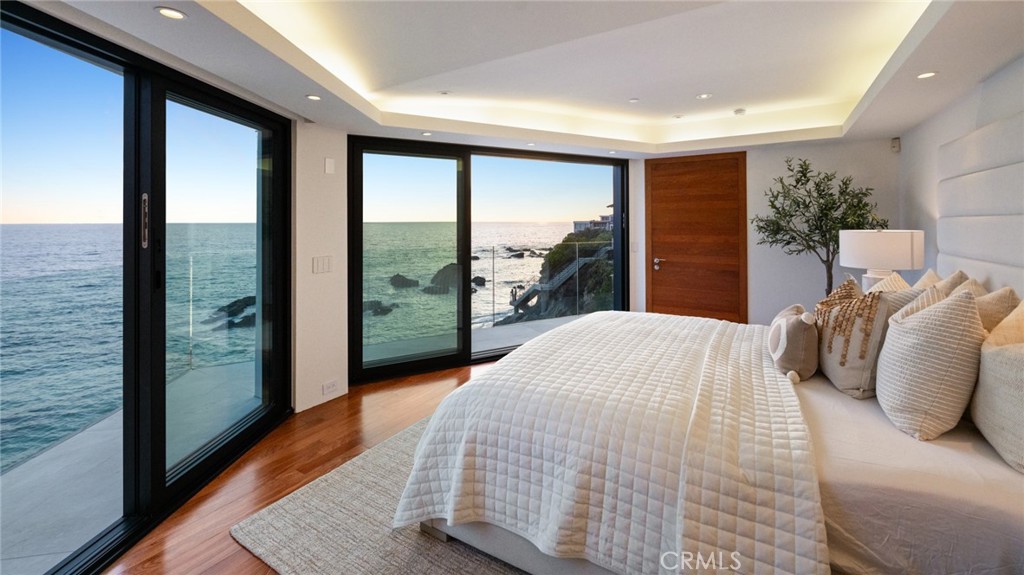 2049 Ocean Way, Laguna Beach CA 92651 - photo 14