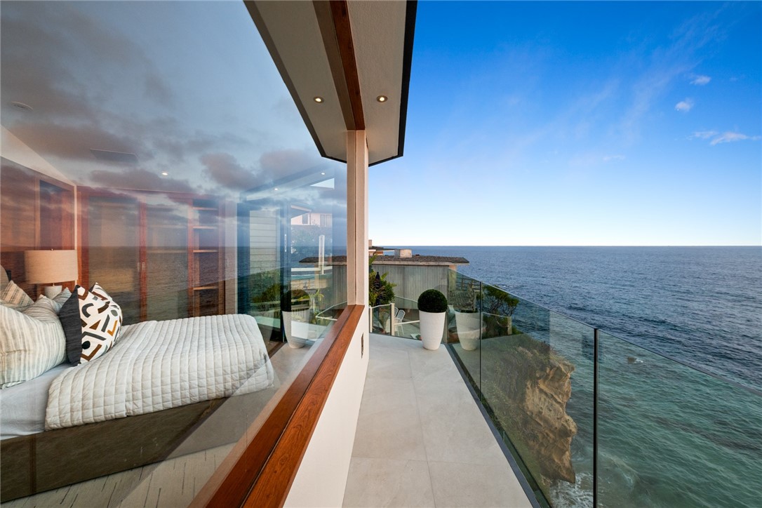 2049 Ocean Way, Laguna Beach CA 92651 - photo 23