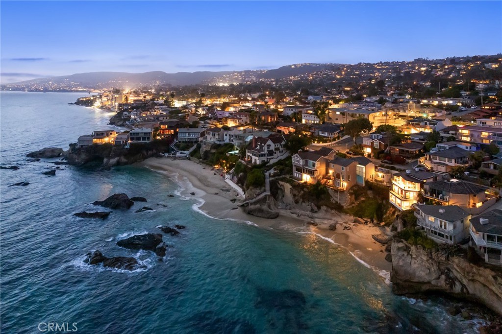 2049 Ocean Way, Laguna Beach CA 92651 - photo 28