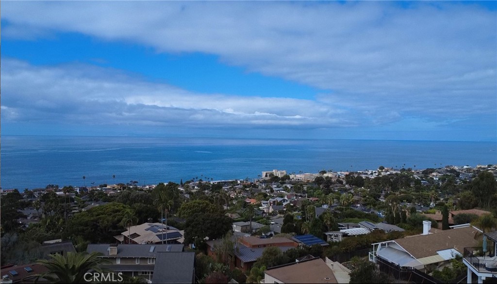 2058 Crestview Drive, Laguna Beach CA 92651 - photo 4