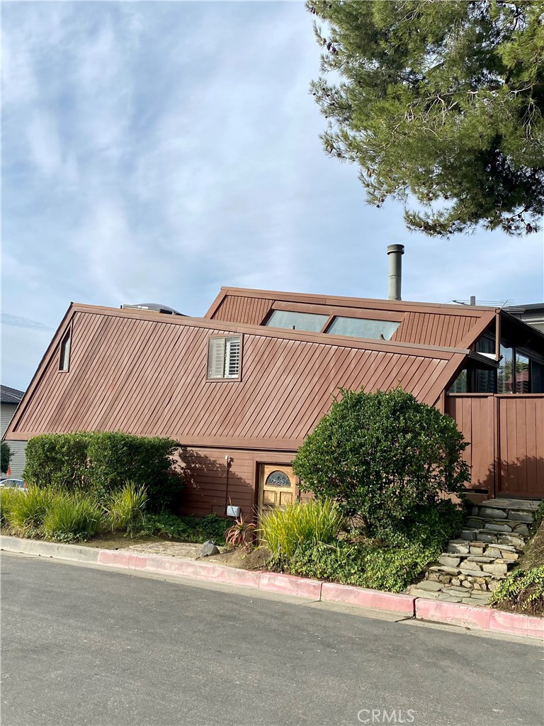 2084 Del Mar Avenue, Laguna Beach CA 92651 - photo 1