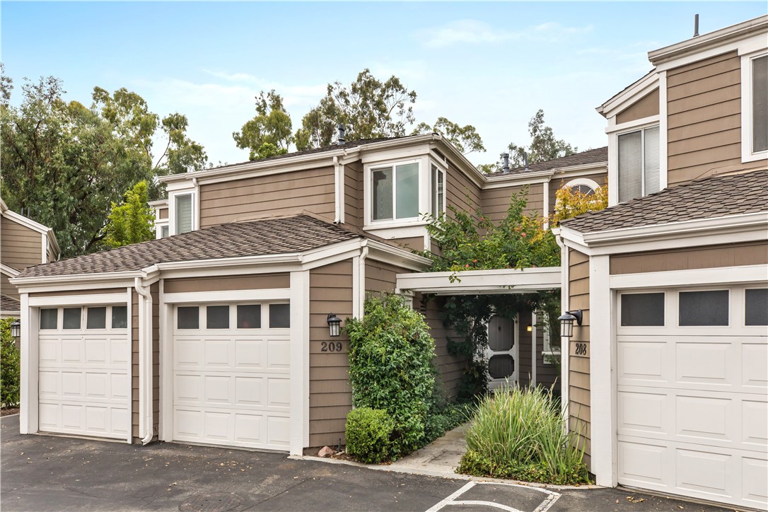 209 SANTA ROSA COURT, Laguna Beach CA 92651 - photo 1