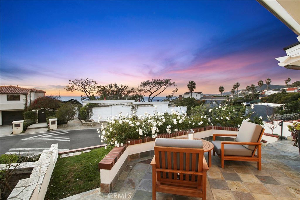21 N La Senda Drive, Laguna Beach CA 92651 - photo 1