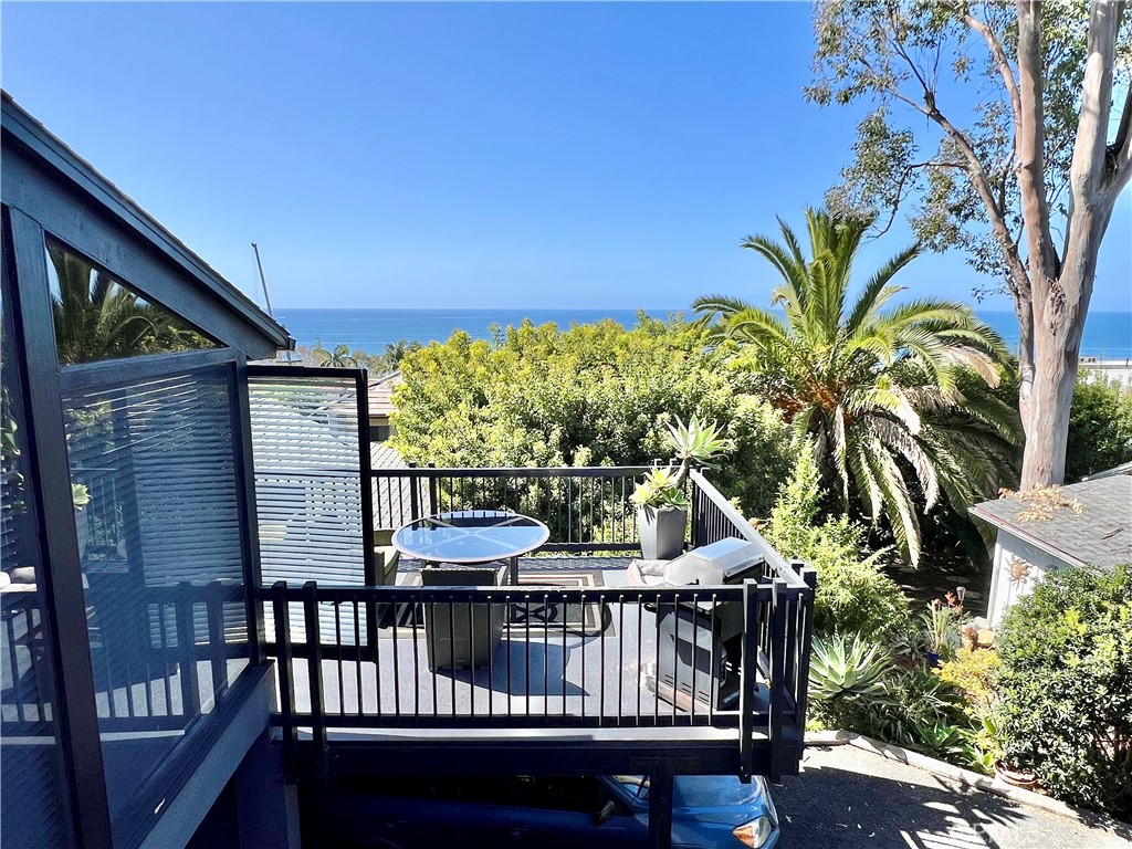 2101 Glenneyre Street D, Laguna Beach CA 92651 - photo 1