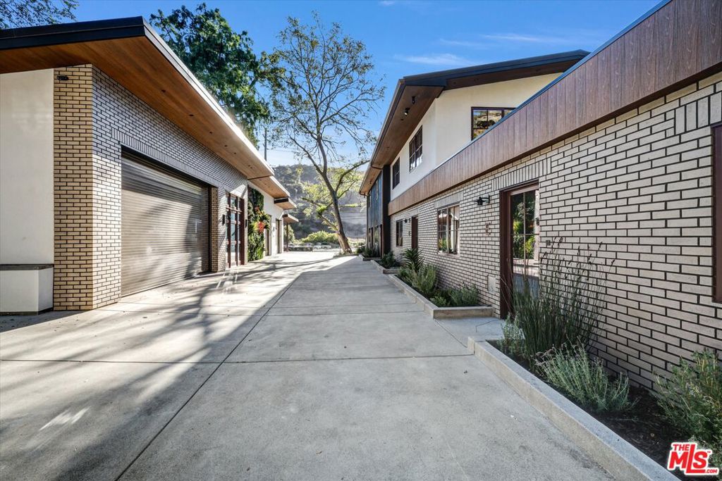 21024 Laguna Canyon Road, Laguna Beach CA 92651 - photo 39