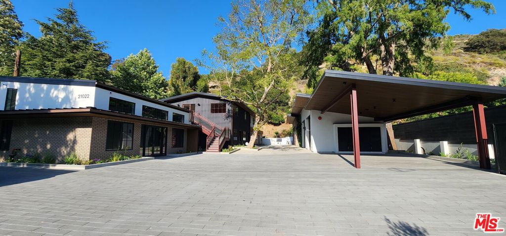 21024 Laguna Canyon Road, Laguna Beach CA 92651 - photo 47