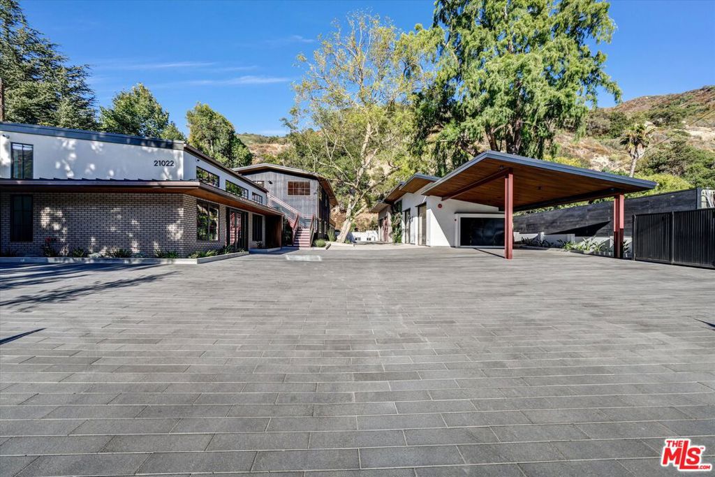 21024 Laguna Canyon Road, Laguna Beach CA 92651 - photo 48