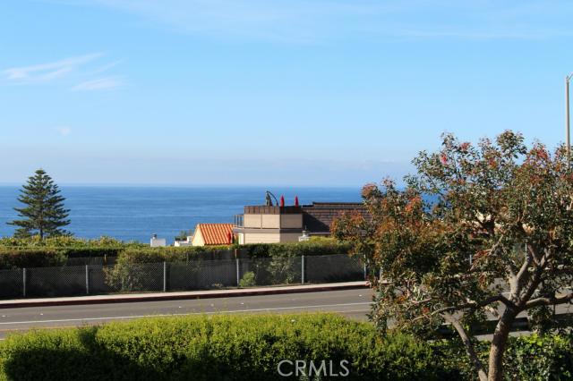 211 Nyes Place, Laguna Beach CA 92651 - photo 1