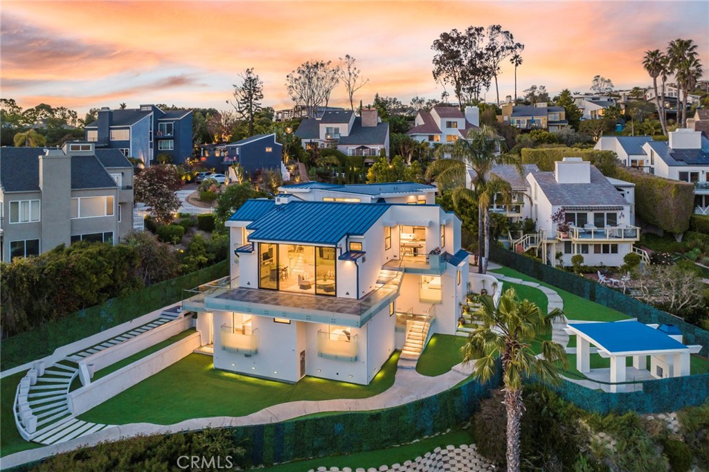 2135 Hillview Drive, Laguna Beach CA 92651 - photo 1