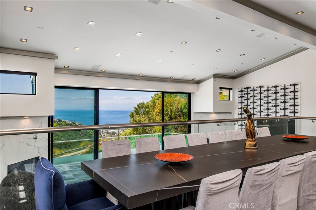 2135 Hillview Drive, Laguna Beach CA 92651 - photo 9