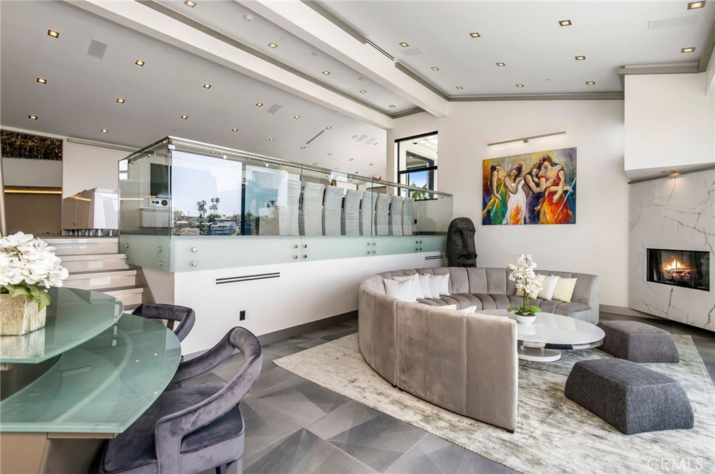 2135 Hillview Drive, Laguna Beach CA 92651 - photo 10